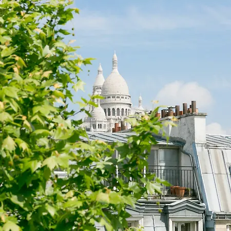Sochic Montmartre * פריז